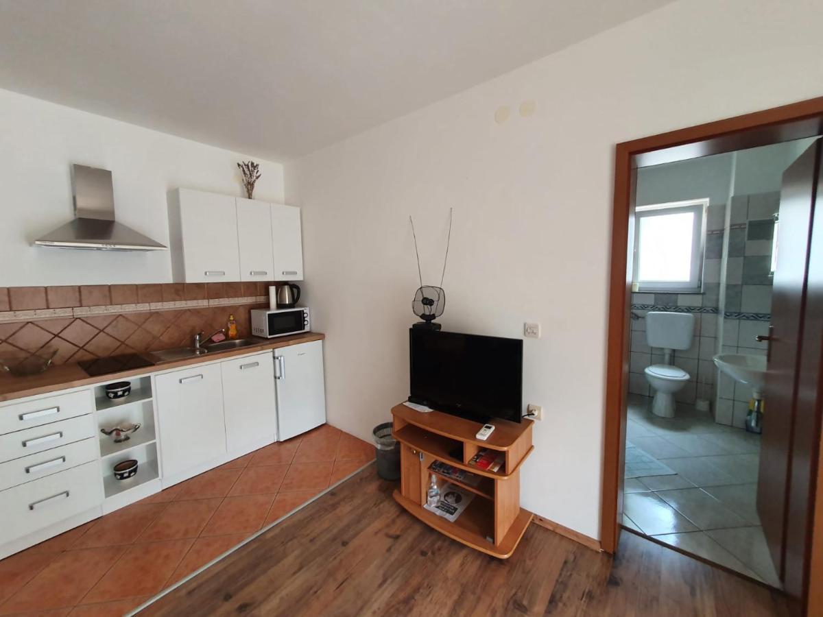 Apartments Topalovic Kostrena Eksteriør bilde