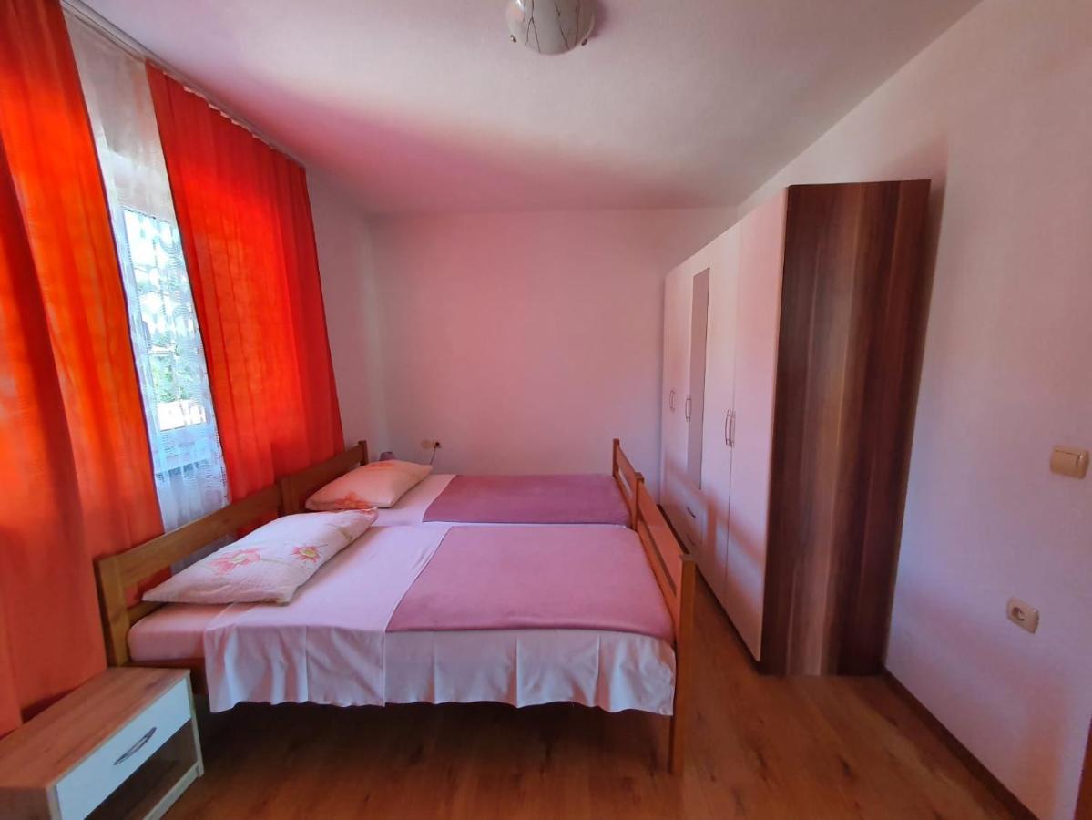 Apartments Topalovic Kostrena Eksteriør bilde